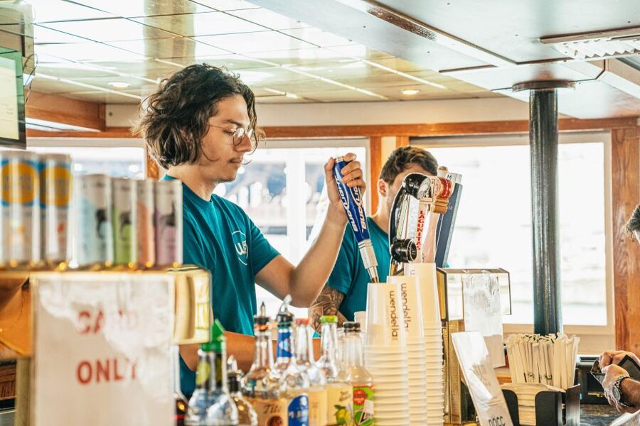 Chicago: 45-Minute Family-Friendly Architecture River Cruise - Outdoor views, river breeze, and indoor comfort