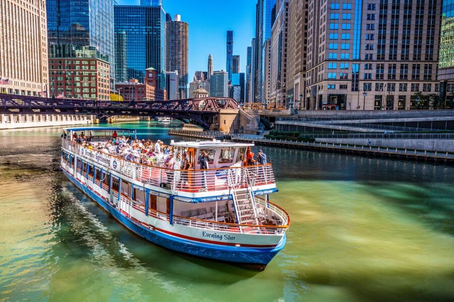 Chicago: Architecture River Cruise Skip-the-Ticket Line - The main branch and Chicago’s tall skyline