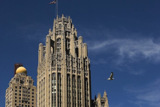 Chicago Architecture Walking Tour: What's New - Small urban rental apartments and the changing city