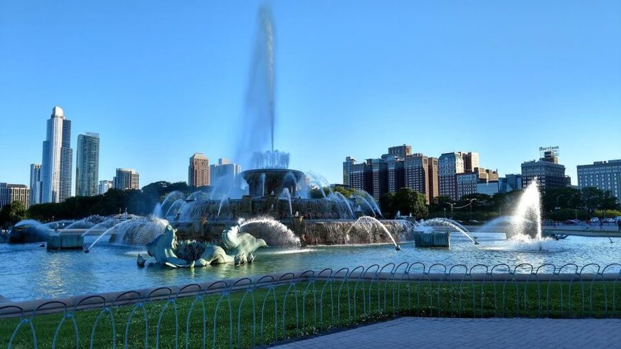 Chicago: City Minibus Tour with Optional Architecture Cruise - Adding the 75-minute architecture cruise