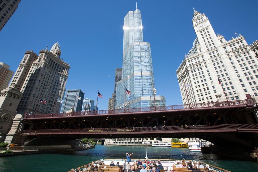 Chicago: City Minibus Tour with Optional Architecture Cruise - Lake Shore Drive and the final drop-off