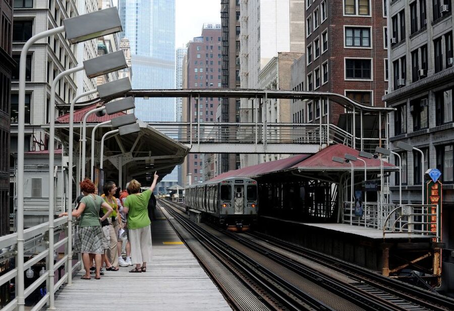 Chicago: Elevated Architecture Walking Tour - Why the Small Group Matters