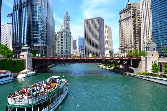 Chicago History and Architecture Walking Tour with Boat Cruise - A short coffee stop at the Starbucks Reserve Roastery
