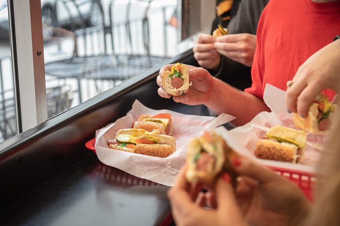 Chicago in a Day: Food and Architecture Private Walking Tour - The Loop, the elevated train, and the city at street level