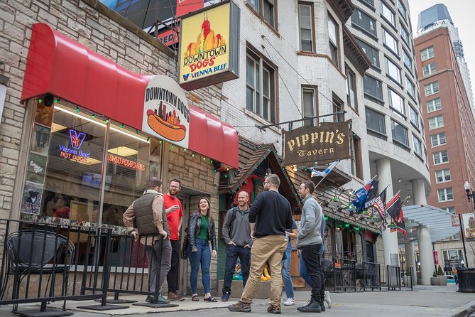 Chicago in a Day: Food, History & Architecture Walking Tour - Chicago River views and the architecture lesson