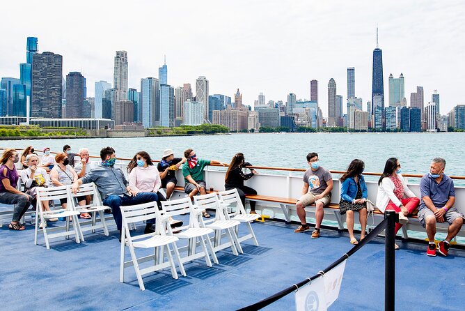 Chicago Lake and River Architecture Tour - Out onto Lake Michigan for the wide skyline view
