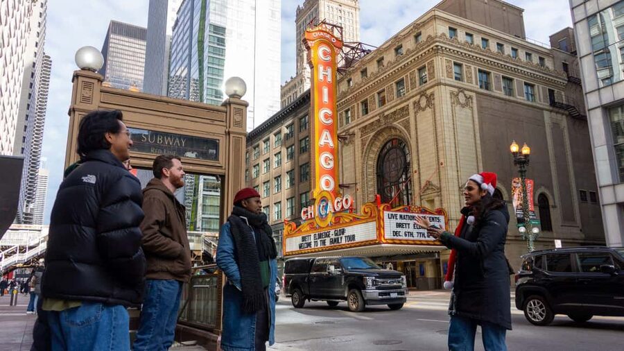 Chicago Loop: Art, Skyscrapers, Millennium Park & "The Bean" - Route 66, the Art Institute, and the edge of the park
