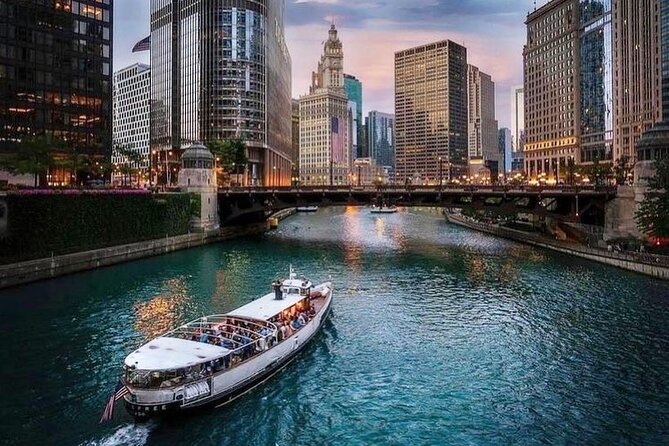 Chicago Luxury Minibus City Tour and Architecture River Cruise - Willis Tower and Chicago’s famous survivors