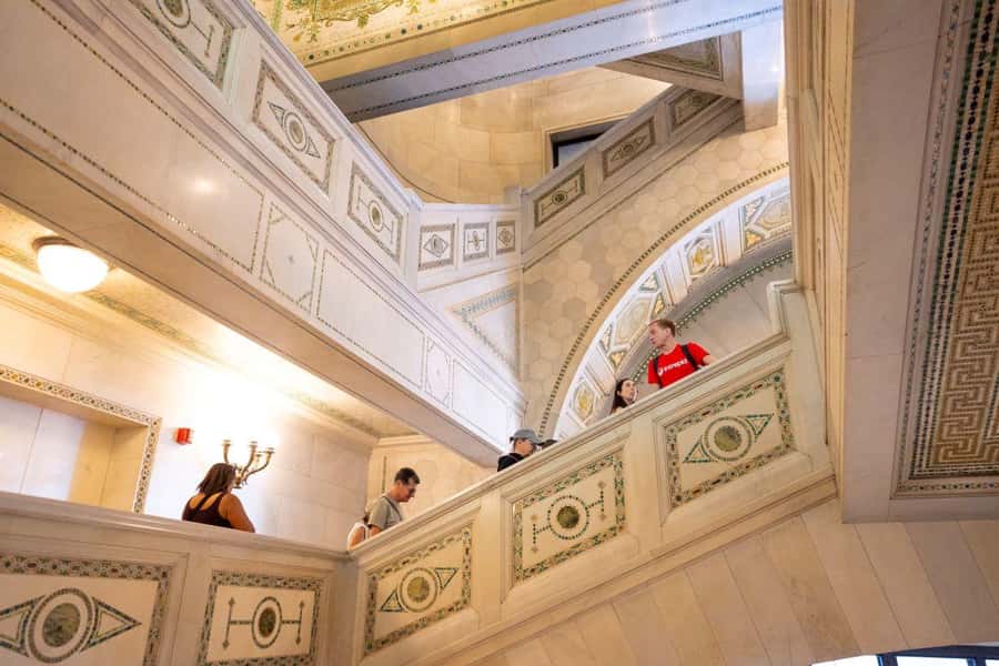Chicago: Prohibition-Era Culture & Architectural Treasures - Who should book this Chicago walking tour?