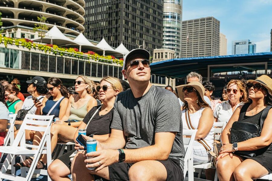 Chicago River: 1.5-Hour Guided Architecture Cruise - Marina City and the surprising shapes of downtown