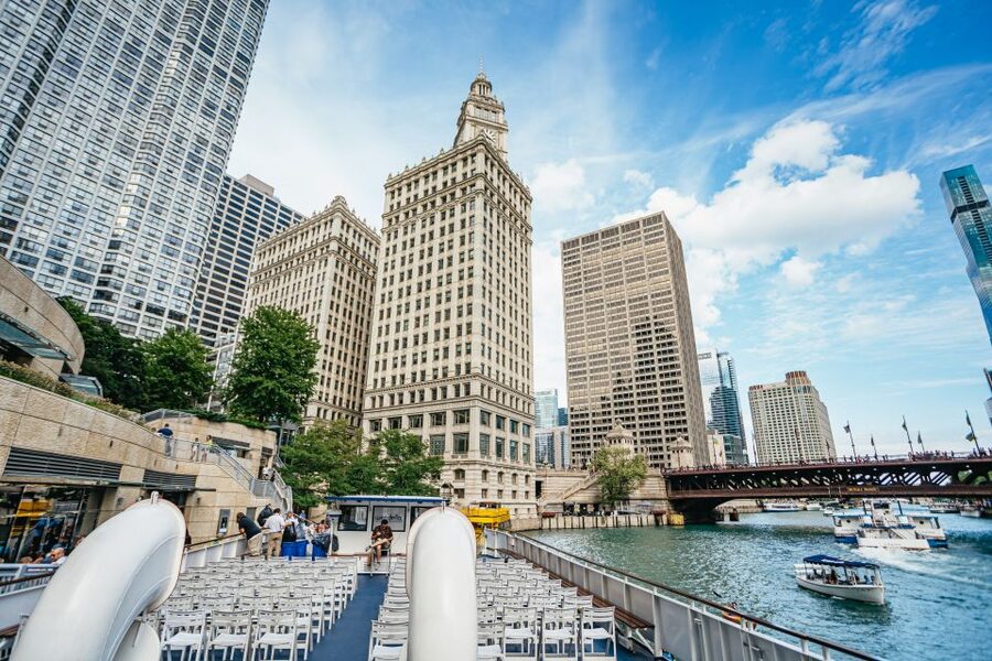 Chicago River: 1.5-Hour Guided Architecture Cruise - Willis Tower and the south branch skyline