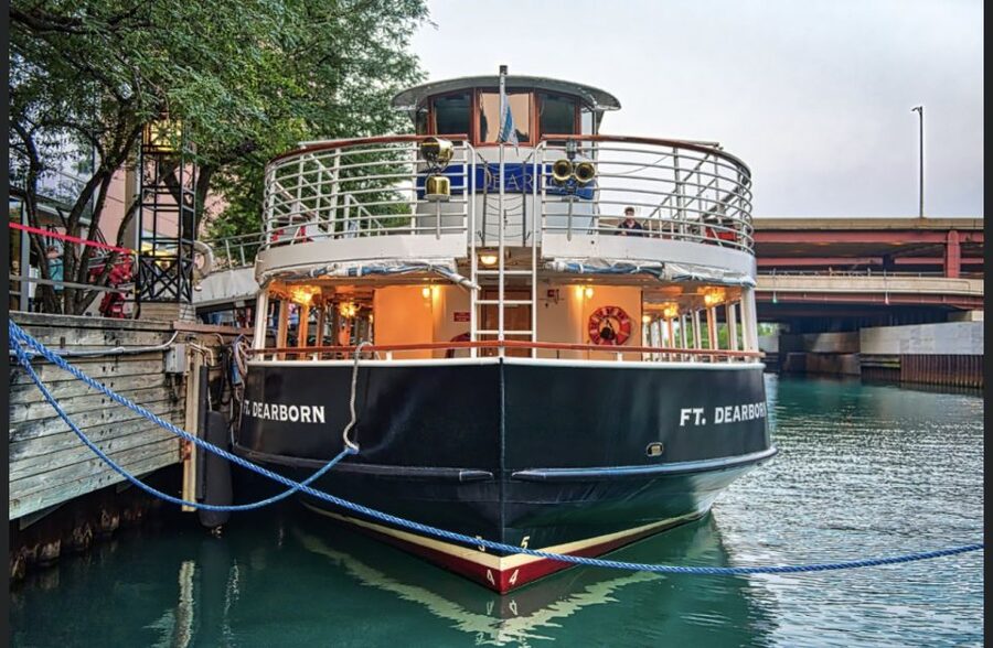 Chicago River: 1.5-Hour Guided Architecture Riverboat Tour - Chicago’s architecture is best read from the river