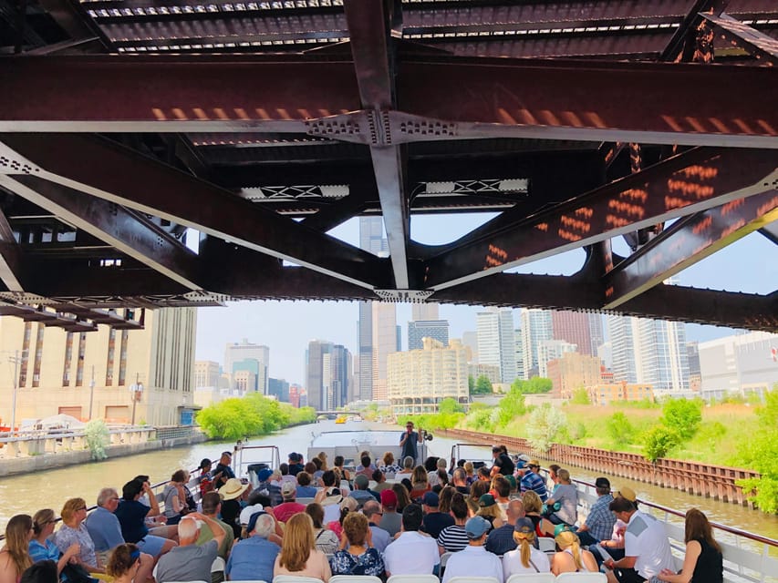 Chicago River: 90-Min Architecture Boat Tour - Chinatown from a river-based city tour