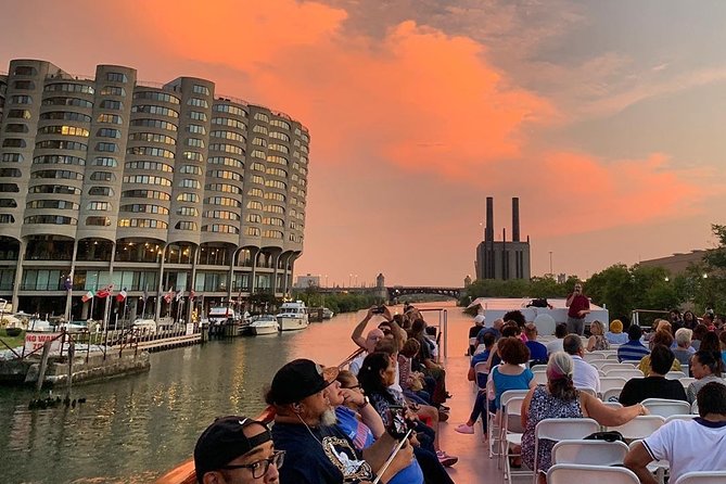 Chicago River 90-Minute Architecture Boat Tour - Boarding at 900 S Wells Street