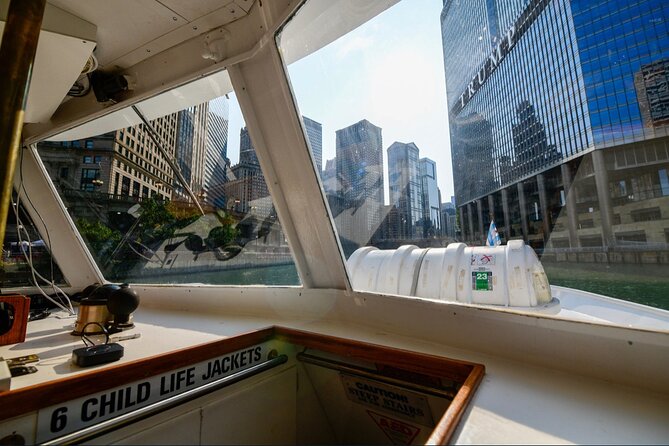 Chicago River Architecture Tour Aboard a Historic Yacht - Chicago Riverwalk and the changing riverfront
