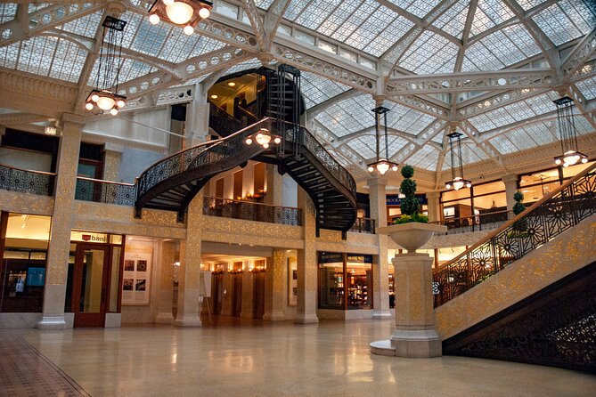 Chicago's Secret Interiors Architectural Walking Tour - Field Building and the polish of Art Deco