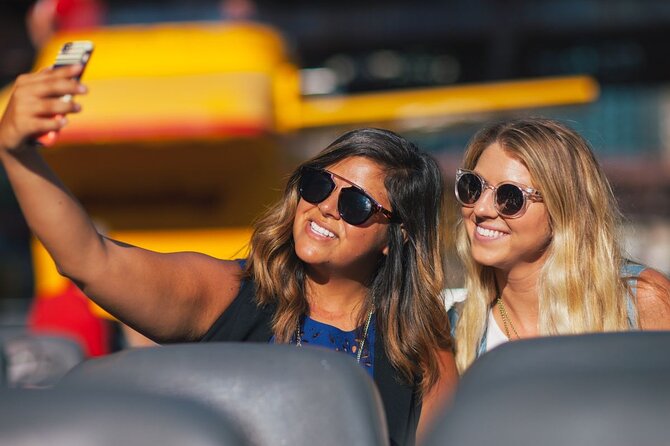 Chicago Seadog River & Lake Architectural Tour - Guides, humor, and the quality of the commentary