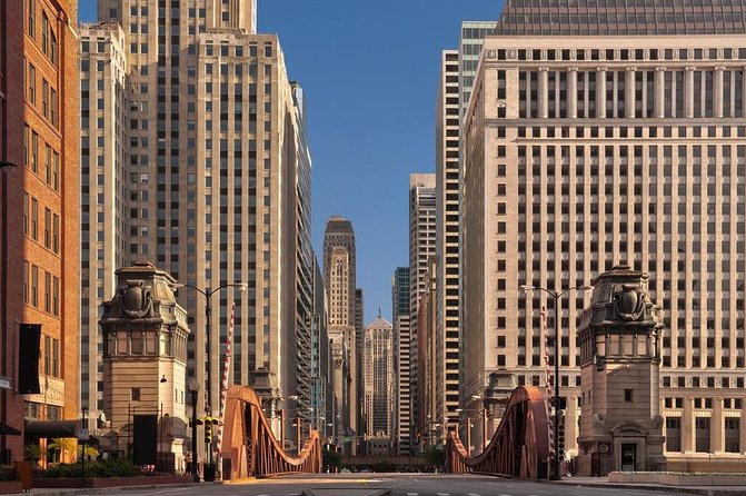 Chicago Walking Tour: Historic Skyscrapers - The Auditorium Building and Chicago’s grand public ambitions