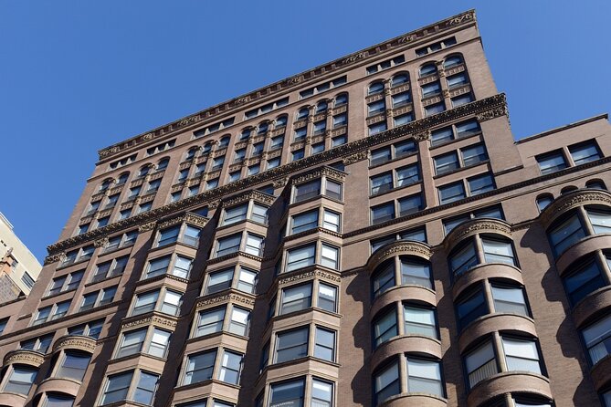 Chicago Walking Tour: Historic Skyscrapers - The Board of Trade Building brings the route into the Loop