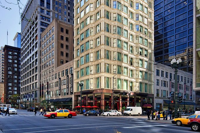 Chicago Walking Tour: Modern Architecture - Seeing the Prudential, Aon, and Inland Steel buildings