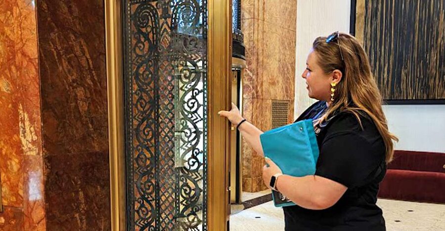 Chicago Walking Tour: See Inside Art Deco Masterpieces - Key points to know before you book