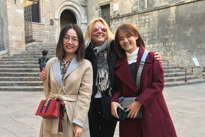 Coffee and Art Tour walking Gothic Quarter, Official Guide - Ribera, the Gothic Quarter, and Las Ramblas