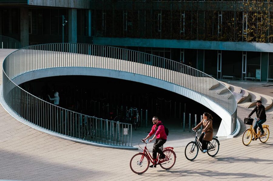 Copenhagen: Guided Architecture and Sustainability Tour - Starting at Tropical Bikes and settling into the ride
