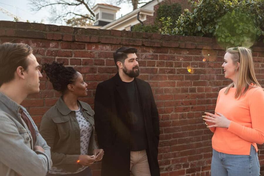 DC: Georgetown History & Architecture Tour with Local Guide - Martin’s Tavern and Georgetown’s famous stories
