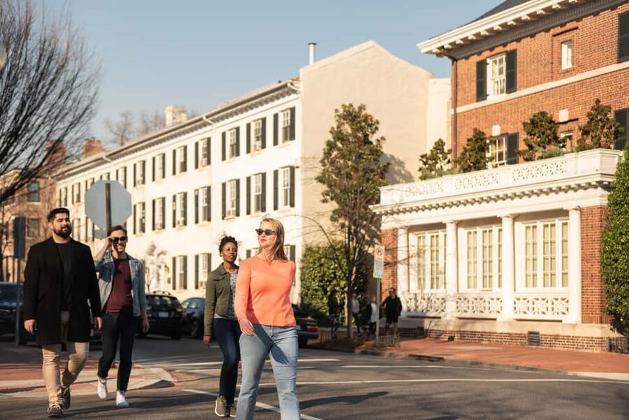 DC: Georgetown History & Architecture Tour with Local Guide - Guide style, pace, and group experience