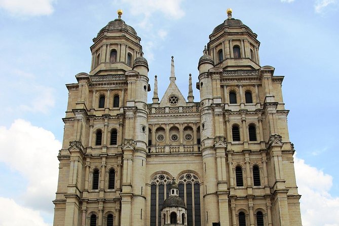 Dijon Signature Walk: Gothic Landmarks & Ducal Grandeur - Rue de la Liberté and the first old-town views