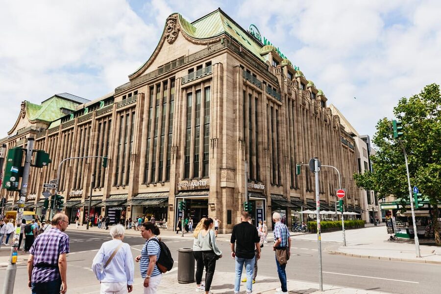Düsseldorf: Guided City Architecture Walking Tour - Ehrenhof and Düsseldorf’s architectural range