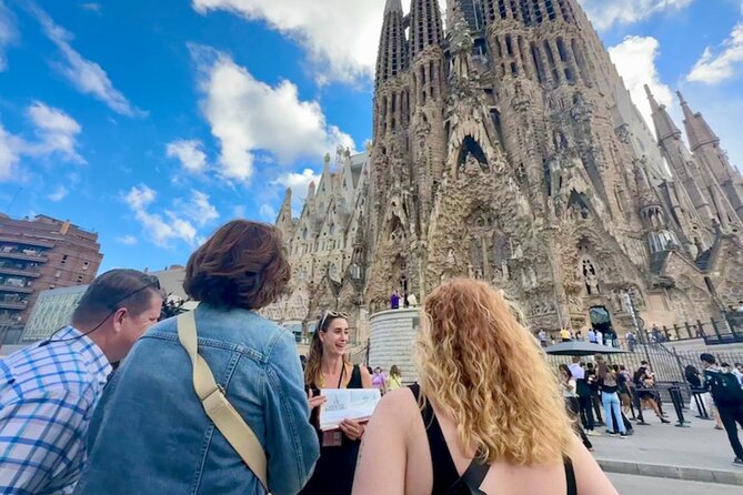 Fast Track Sagrada Familia Guided Tour - Why Sagrada Familia is worth seeing with a guide