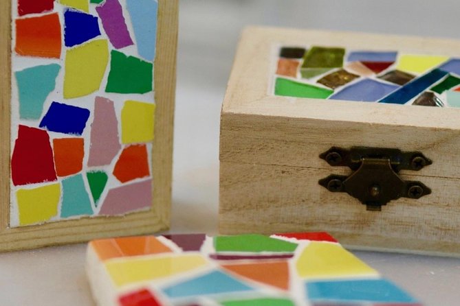 Feel like Gaudí: Barcelona Mosaic Workshop with Tour - Walking into El Born