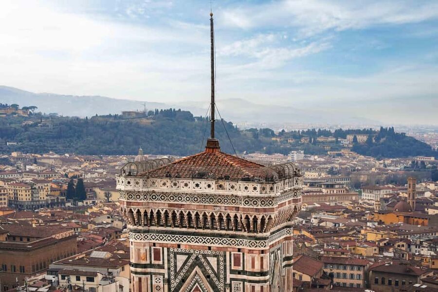 Florence: Brunelleschi's Dome climb Tour - Meeting the Guide Beside Florence Cathedral