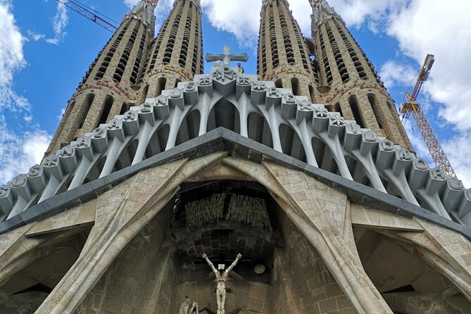 Food & Drink Tasting Private Tour & Sagrada Familia Skip the Line - Pintxos and croquettes on Carrer de Blai
