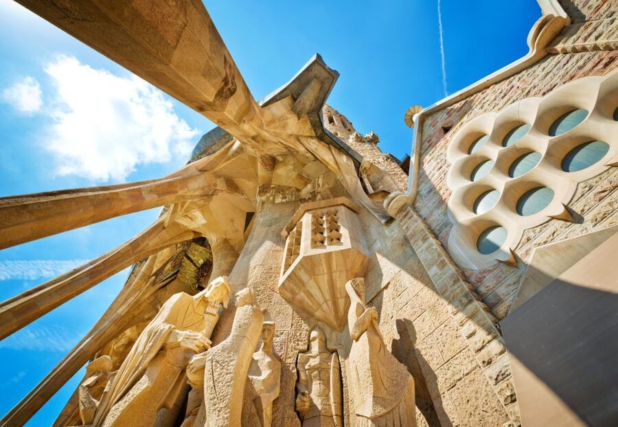From Costa Brava: Barcelona and Antoni Gaudí's Work Bus Tour - La Rambla, Plaça Catalunya, and the Arc de Triomf