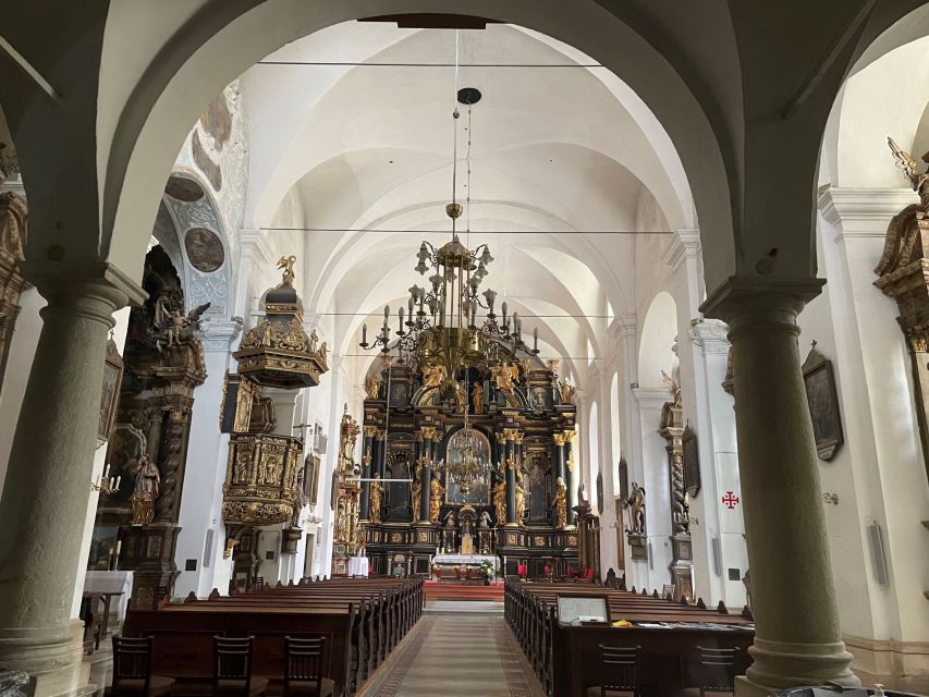 From Zagreb: Varazdin Baroque Town & Trakoscan Castle - Free time for tea, cake, or a meal