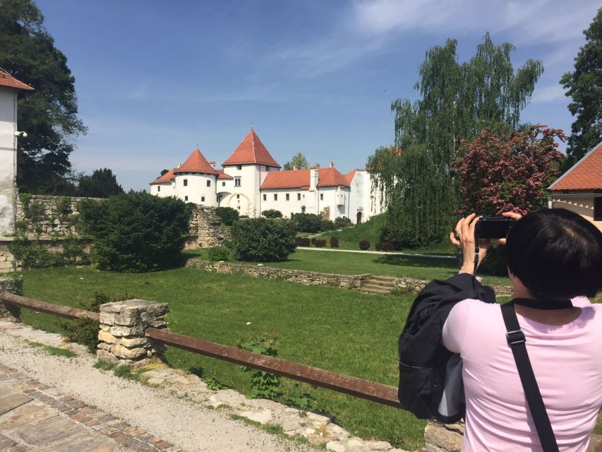 From Zagreb: Varazdin Baroque Town & Trakoscan Castle - Entering Trakošćan Castle
