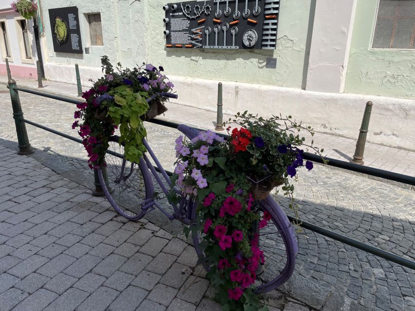 From Zagreb: Varazdin Baroque Town & Trakoscan Castle - How the small group changes the day