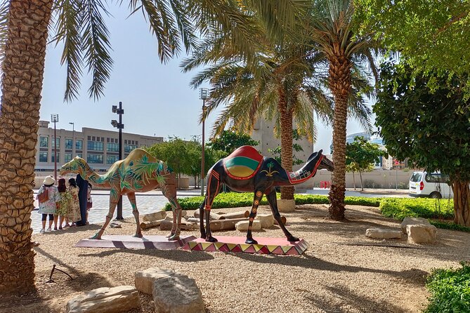 Full-Day Dubai Tour - Evolution Tour from Pearls to Skyscrapers - Souk Madinat Jumeirah, with a naming note