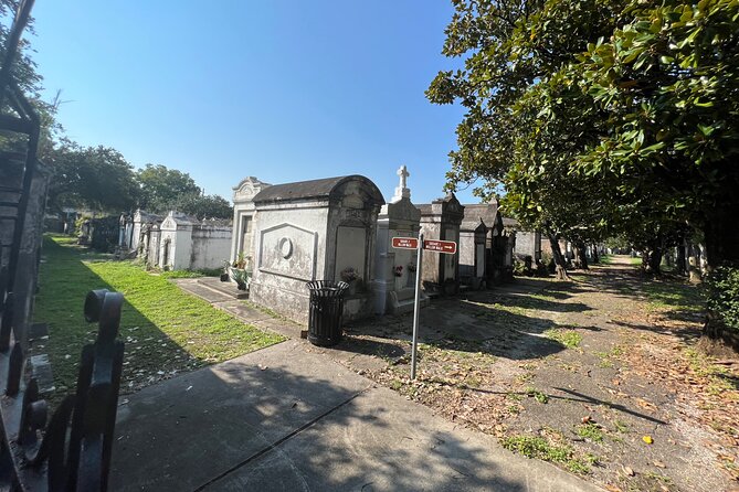 Garden District Architecture Walking Tour in New Orleans - Is $20 a fair price?