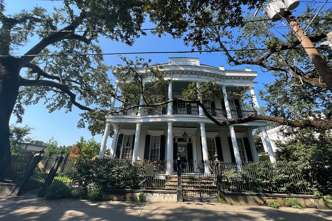 Garden District Architecture Walking Tour in New Orleans - Who should book this New Orleans walk?