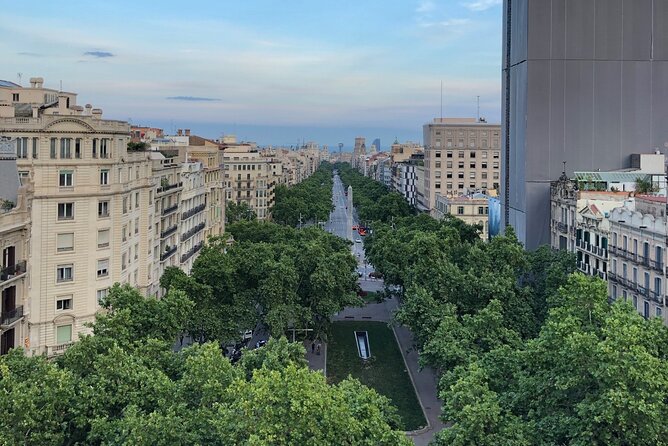 Gaudí and Barcelona Legends - Private Tour - Els 4 Gats, Gaudí, and a young Picasso