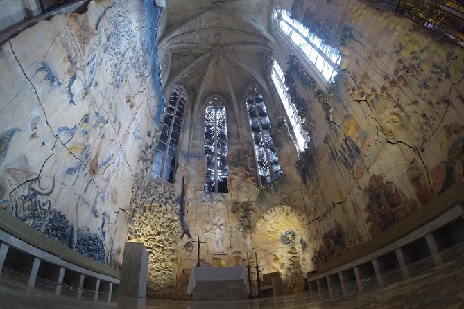 Gaudí and Modernist Art: Guided Tour in Palma de Mallorca - Meeting at Antoni Maura Avenue