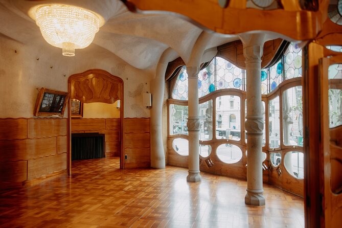 Gaudi Casa Batlló Pre Opening Tour &Skip-the-Line Sagrada Familia - From the Noble Floor to the rooftop terrace