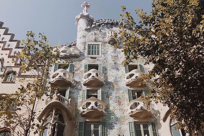 Gaudi Masterpiece: Casa Batlló with Expert Guide and STL Tickets - Entering Gaudí’s Casa Batlló