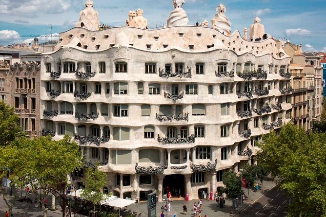 Gaudi Private Tour with Sagrada Familia & Park Guell Tickets - Should you book it?