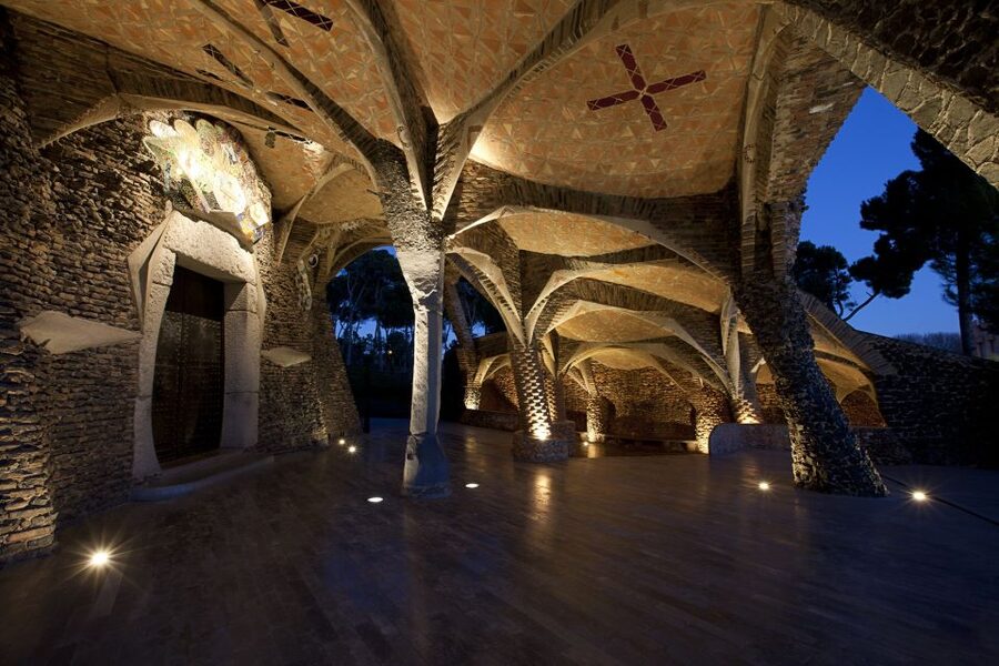 Gaudi's Crypt in Colonia Güell with Audioguide - Practical advice before you go