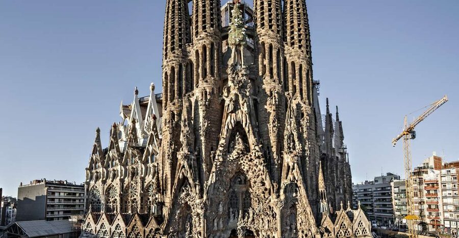 Gaudi's Masterpieces Private Tour in Barcelona - Four Gaudí landmarks, one tightly planned Barcelona day