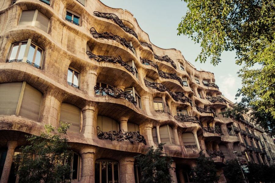 Gaudi's Masterpieces Private Tour in Barcelona - Park Güell: Gaudí’s outdoor experiment